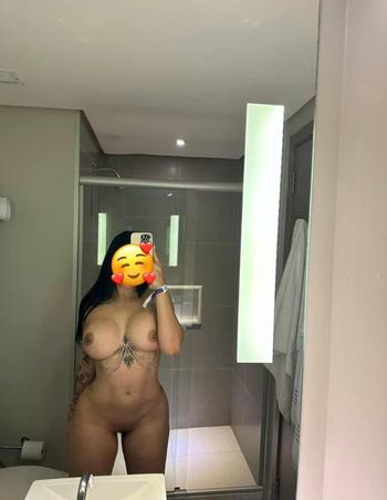 949-401-4307, 24  female escort, Valdosta