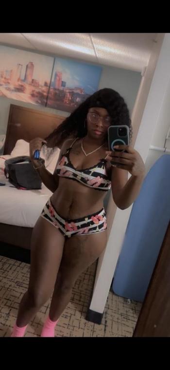 Kitty, 25  female escort, Valdosta