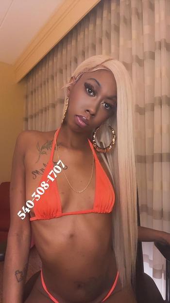  Skinnyybabyy  Stacey , 26  female escort, Valdosta